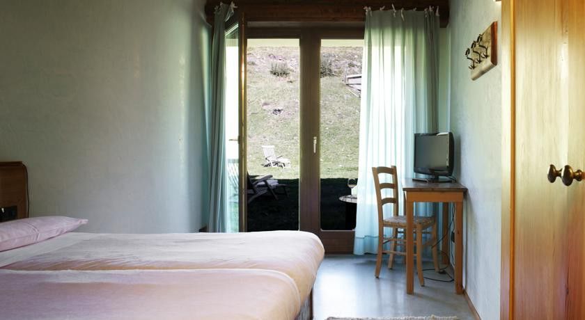 Hotel Dimora Storica La Mirandola Пассо-дель-Тонале Экстерьер фото